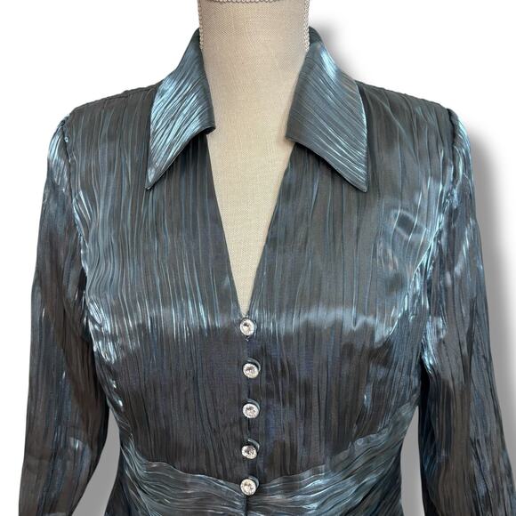 Dress Barn Formal Blue Crinkle Button Up Top Size 8 - Picture 2 of 7